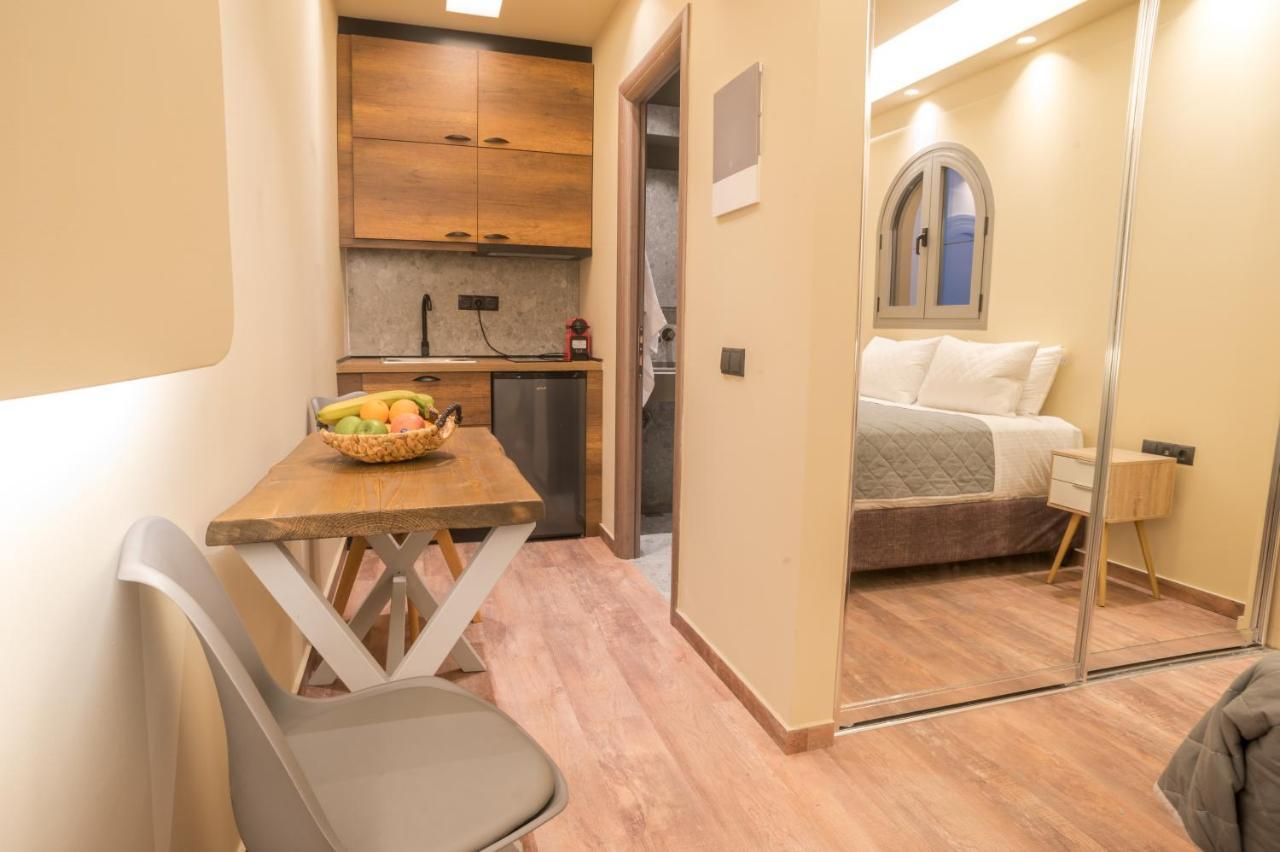 Seven Keys Luxury Suites Achilleion Bagian luar foto