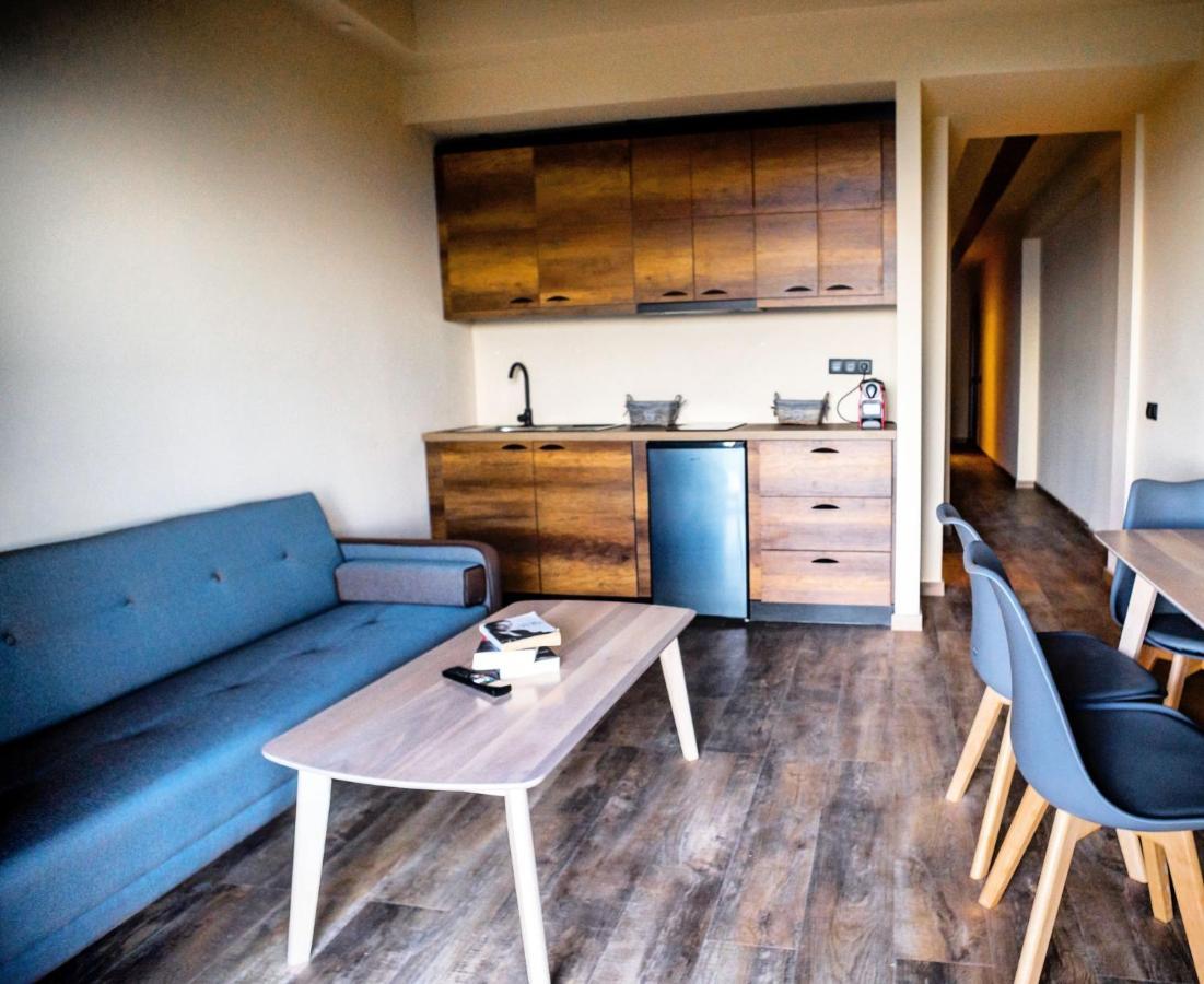 Seven Keys Luxury Suites Achilleion Bagian luar foto