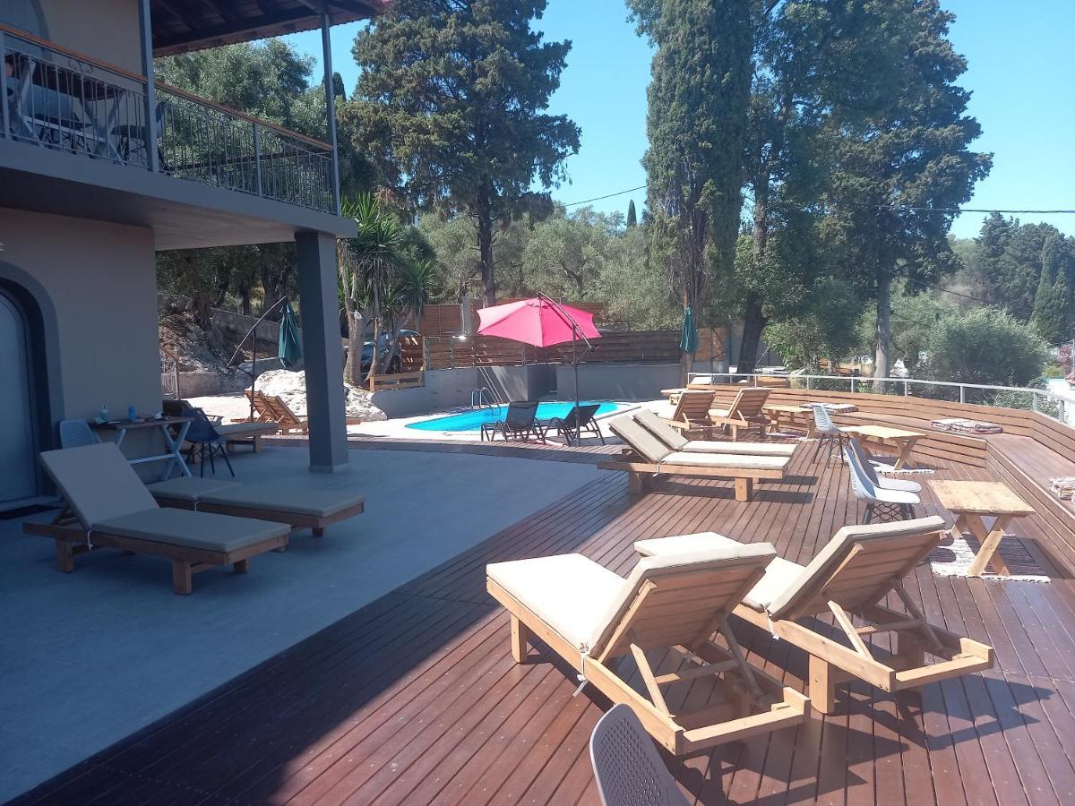 Seven Keys Luxury Suites Achilleion Bagian luar foto