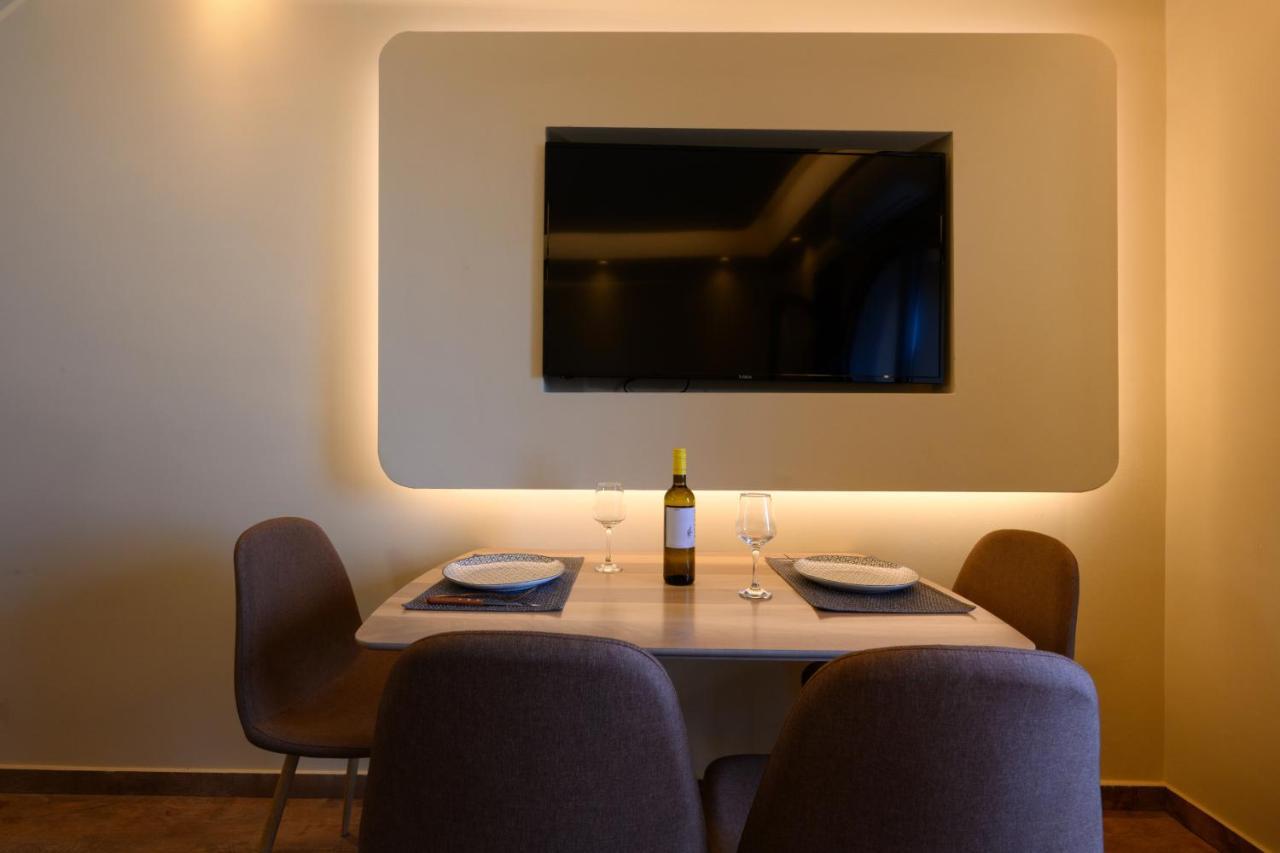 Seven Keys Luxury Suites Achilleion Bagian luar foto